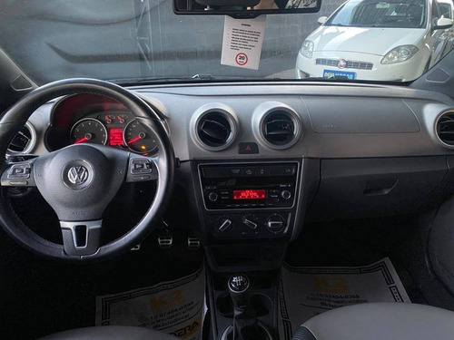 Imagem 8 de 11 de Volkswagen Saveiro 1.6 Cross Ce 8v Flex 2p Manual