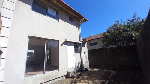 Casa En El Sector Parque Residencial Las Amapolas Talcahuano