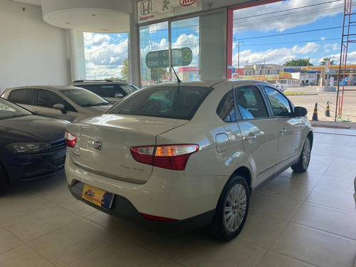 Fiat Grand Siena 1.6 Mpi Essence 16v Flex 4p Automatizado