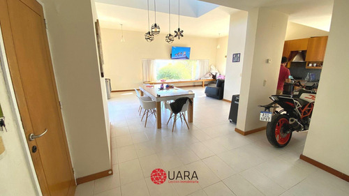 Imagen 11 de 22 de Propiedad De Categoria En Venta Villa Carlos Paz