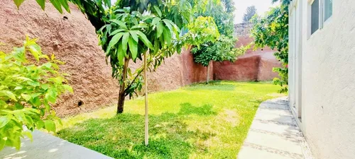 Casa En Venta De Un Nivel Con Alberca Y Jardín Privado En Colinas De Santa Fe En Xochitepec Morelos