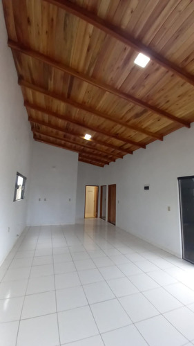 Vendo Casa A Estrenar En Obligado, A Minutos Del Centro: 2 Habitaciones Y 1 Baño.