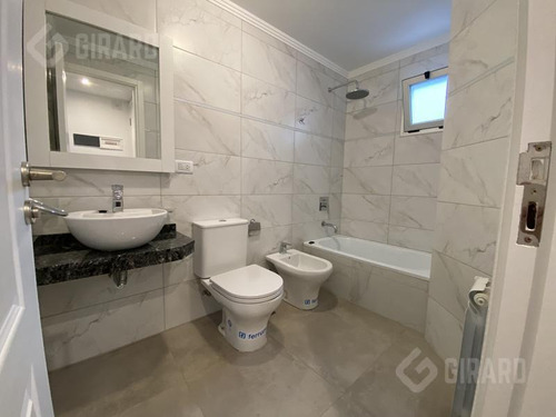 Imagen 17 de 30 de Departamento En Venta, La Perla.