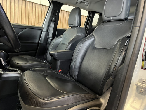 Jeep Renegade 1.8 16V FLEX LIMITED 4P AUTOMÁTICO