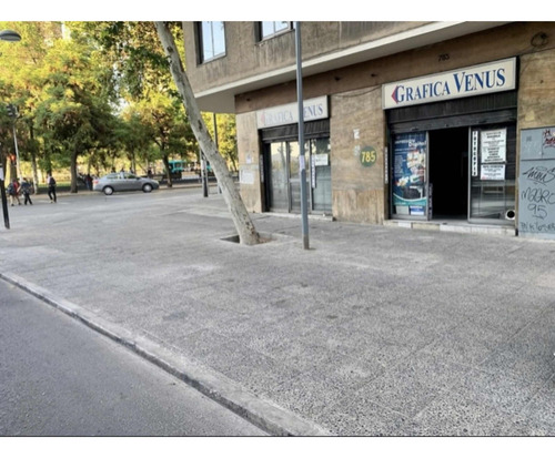 Arriendo Localcomercial Promo Farmacia/maciver-parqueforesta