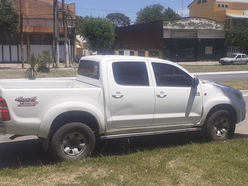 Imagen 10 de 16 de Toyota Hilux 2013 3.0 Cd Sr C/ab I 171cv 4x4 - C3