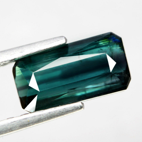 Turmalina  Verde Neon  1,11 Ct   Nigeria 8.4 X 4.4 X 2.8 Mm