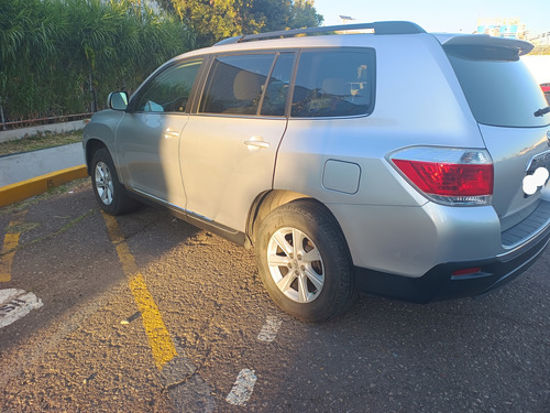 Toyota Highlander Base Premium Aa R-17 At