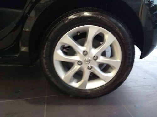 Imagem 9 de 10 de Nissan March 1.6 Sv 16v Flex 4p Manual