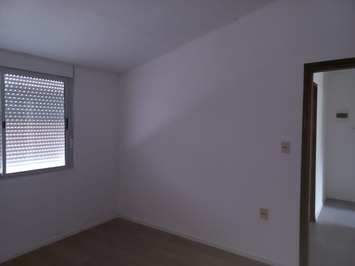 Vendo Casa Con Piscina A Estrenar A 7 De La Playa. Precio Usd 259 Dólares. Si Acepta Compra Por Banco