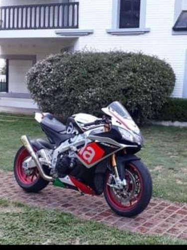 Imagen 3 de 4 de Aprilia Rsv4 1000 Rf
