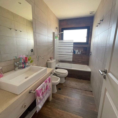 Hermosa Casa En Alquiler 3 Dorm Y Servicio En La Tahona Barrio Privado