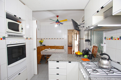 4 Ambientes Con Cochera - Dependencia Y Baulera - Charcas 3300 - Palermo.