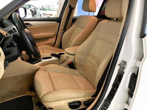 Imagem 9 de 14 de Bmw X1 2.0 16v Gasolina Sdrive18i Top 4p Automático