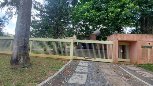 Imagen 2 de 14 de En Venta Casa Guataparo Country 1794mt2 Vista Campos Golf