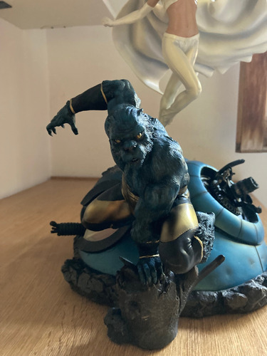X-men (bestia) Vs Sentinel (reina Blanca) Diorama (Usado)