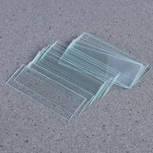 A Portaobjetos De Microscopio En Blanco Y Vidrio De