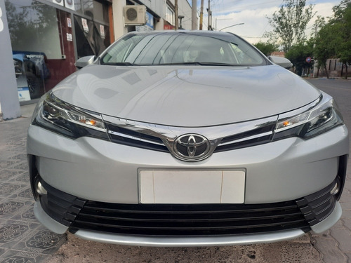 Imagen 2 de 20 de Toyota Corolla 2017 1.8 Xei Mt 140cv