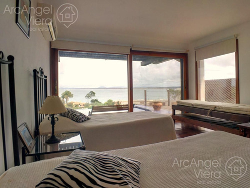 Casa Con Piscina Vista Al Mar En Punta Ballena En Alquiler Venta
