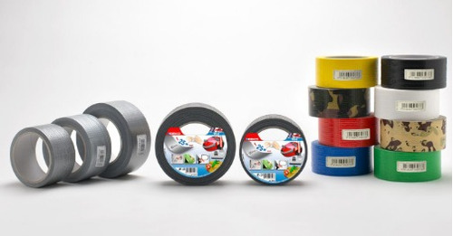 Imagen 2 de 3 de Cinta Duct Tape Geko 50 Mm X 9 M Negro Hecho En Italia