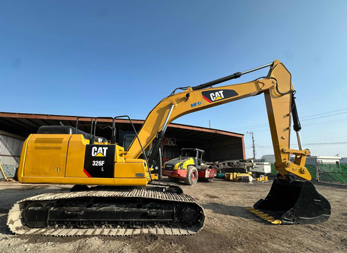 Excavadora Caterpillar 326fl