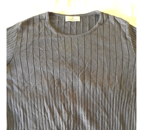 Remera Perimetro De Hilo En Gris  M/corta  Muy Bonitas!!