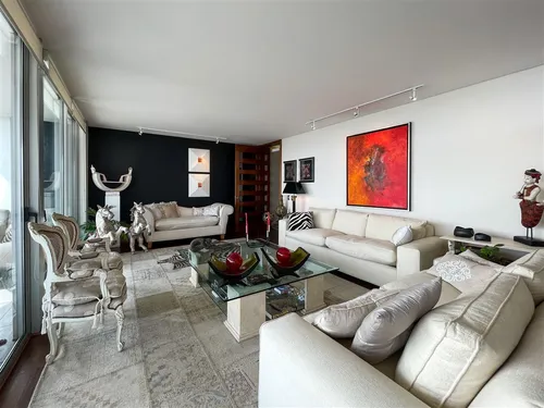 Departamento En Venta De 2 Dorm. En Las Condes