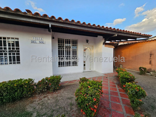Linda Casa En Venta Urb Los Sauces Prolongación Av Aragua 25-18599 Hc