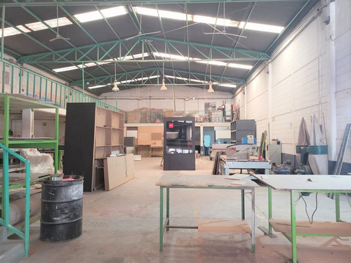 Edificio Con Bodegas En Venta En Tlalnepantla Centro, Tlalnepantla De Baz
