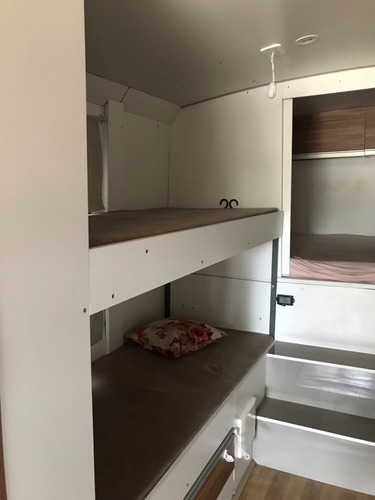 Imagem 9 de 11 de Motorhome