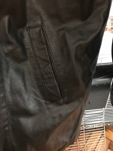 Imagen 2 de 8 de Campera De Cuero De Mujer - Usado