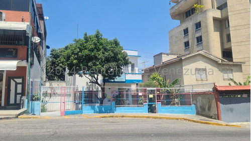 Local Comercial En Venta 24-23441