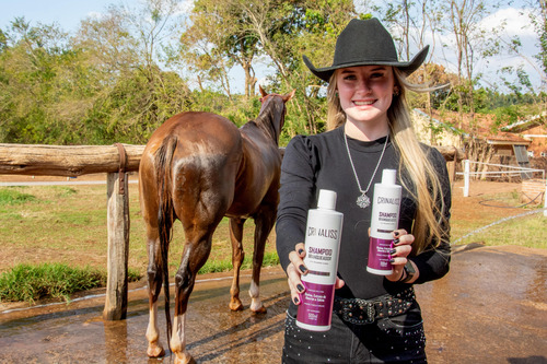Shampoo Branqueador Para Pelagens Claras