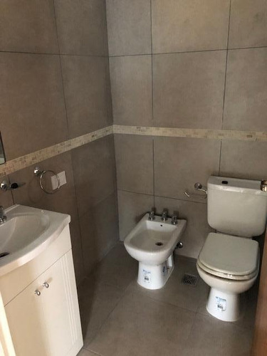 Imagen 18 de 24 de Departamento 3 Ambientes Con Balcón Y Cochera- Coghlan