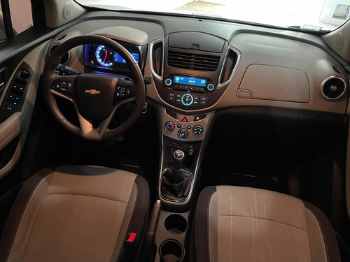 Imagen 14 de 14 de Chevrolet Tracker 1.8 Ltz Fwd Mt 140cv 2014