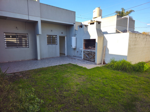 Ph Tres Ambientes En Alquiler Castelar Norte