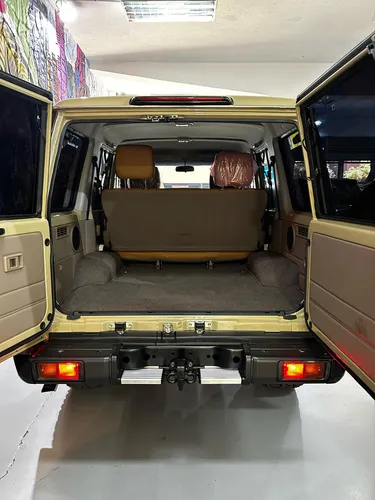 Toyota Land Cruiser Lx 2023