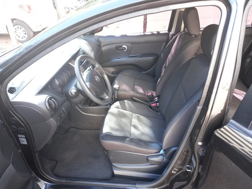 Nissan Livina 2013 1.6 S Flex 5p