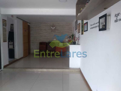 Tauá - 4 Quartos Sendo 2 Suítes - 1 Sala Em 3 Ambientes - 1 Vaga - Casa Triplex - Ilca40100
