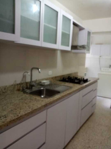 Imagen 7 de 14 de Alquilo Apartamento 100m2 3h/1.5b/1p Caurimare 8675