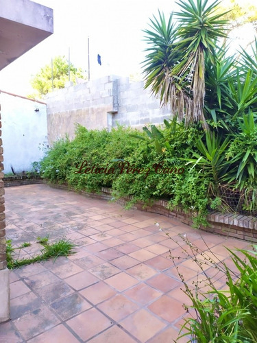 Venta Casa 5 Dormitorios , Playa Mansa- Ref: 19533