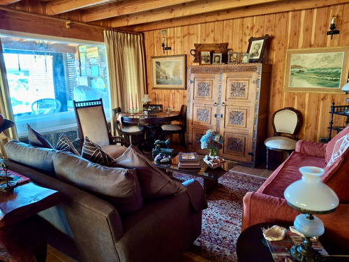 Casa De 2 Pisos En Frutillar Alto, Villa Alegre