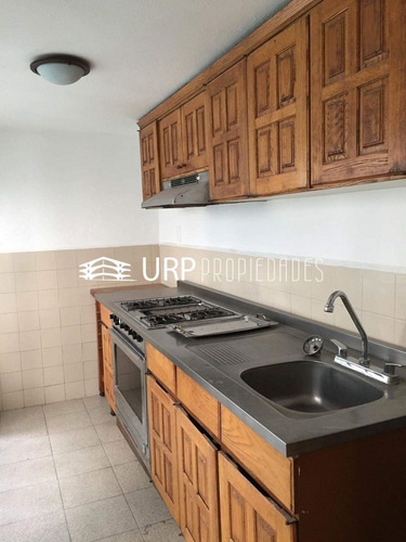 Renta: Casa De 3 Niveles Con Uso De Suelo Para Oficinas, Zona Rosa, Col Juarez