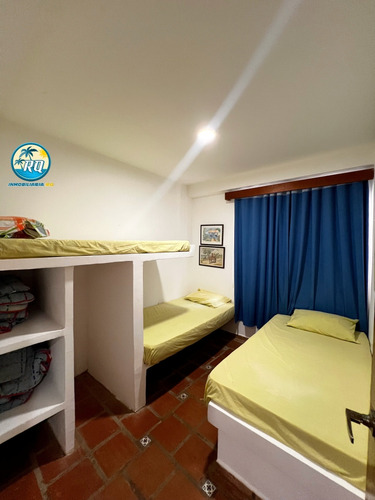 Apartamento En Venta De 3 Habitaciones En Res. La Corina