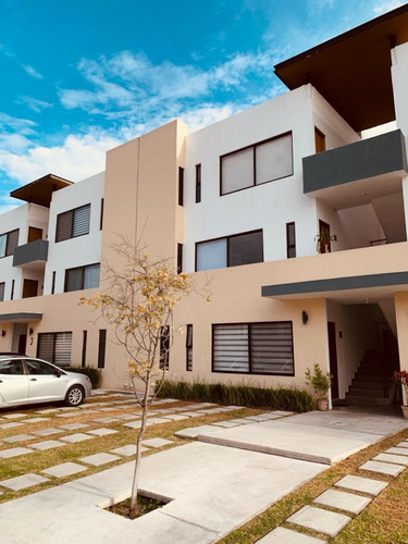 Departamento En Venta En Manahal Corregidora Querétaro