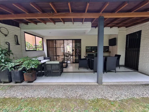 Casa En Venta En El Poblado Sector Los Gonzalez