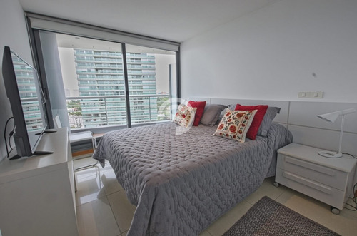 Apartamento 2 Dormitorios En Suite En Alquiler- Ref: 3350