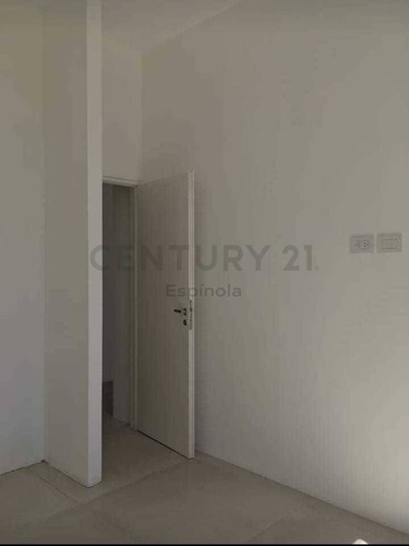 Imagen 9 de 15 de 35 E/15 Y 16, La Plata - Ph 2 Dormitorios A Estrenar
