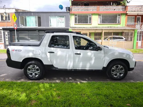 Renault Duster Oroch 2.0 Intens