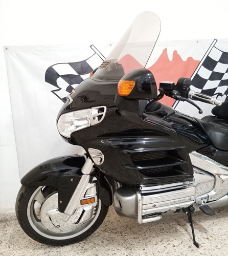 Imagen 7 de 12 de Honda Goldwing Gl1800 1800c.c. Viajera Turismo Equipada 2002